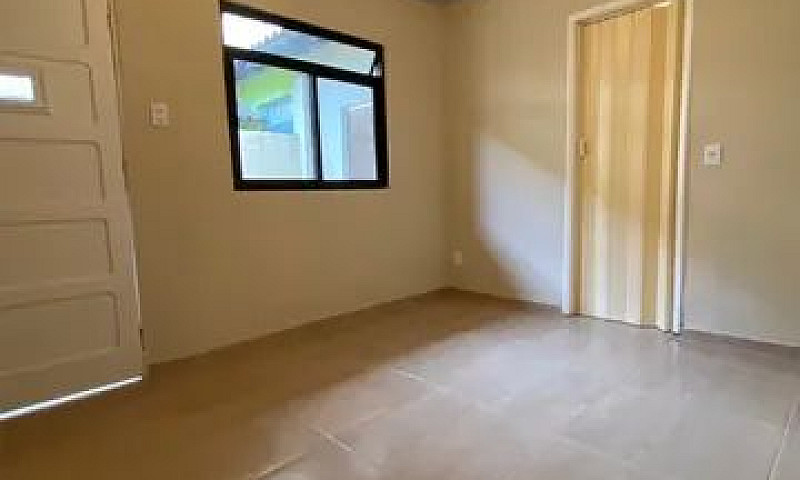 Alugo Ótima Casa Rec...