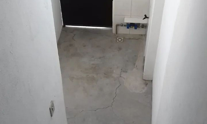Kitinete Na Rua Cole...