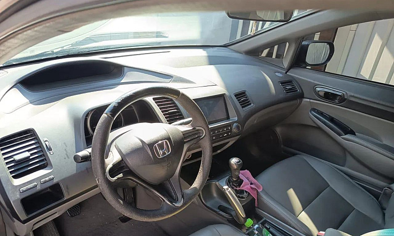 Honda Civic Sedan Lx...