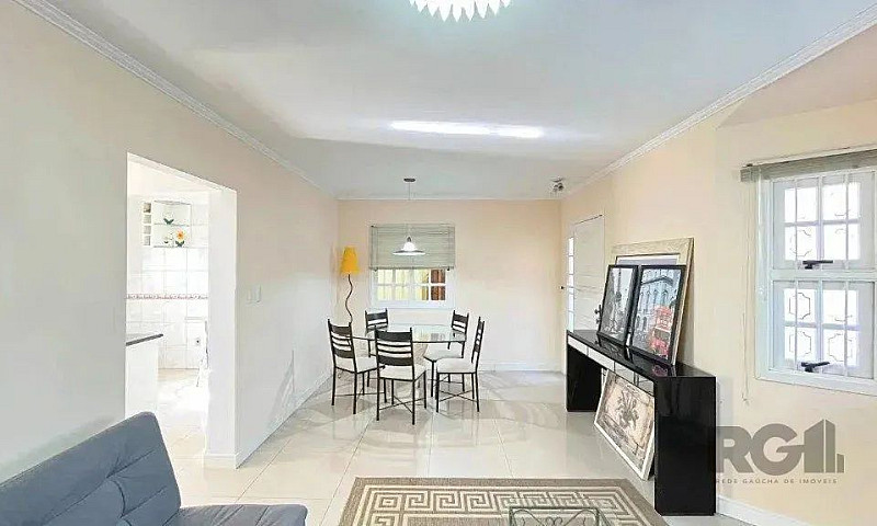 Com 119,93 M² De Áre...