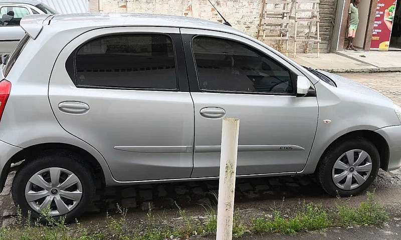 Carro Super Novo....