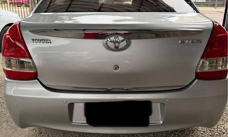 Toyota Etios Platinu...