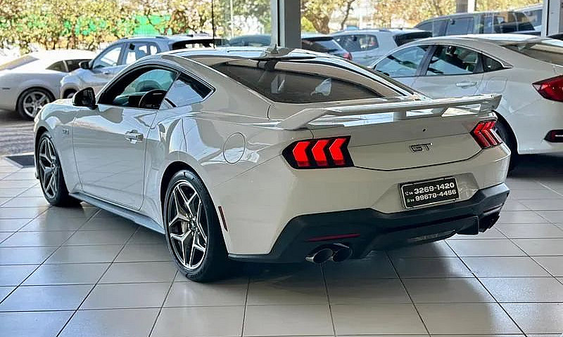 Ford Mustang Gt Perf...