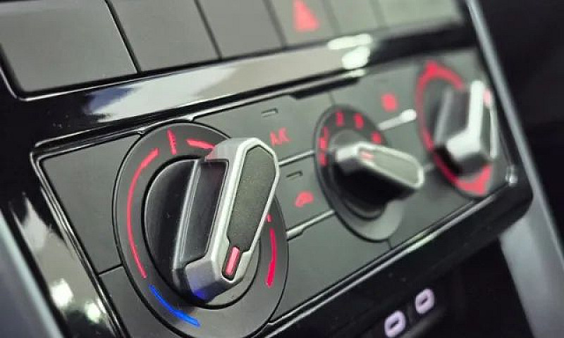 Volkswagen T-Cross 1...