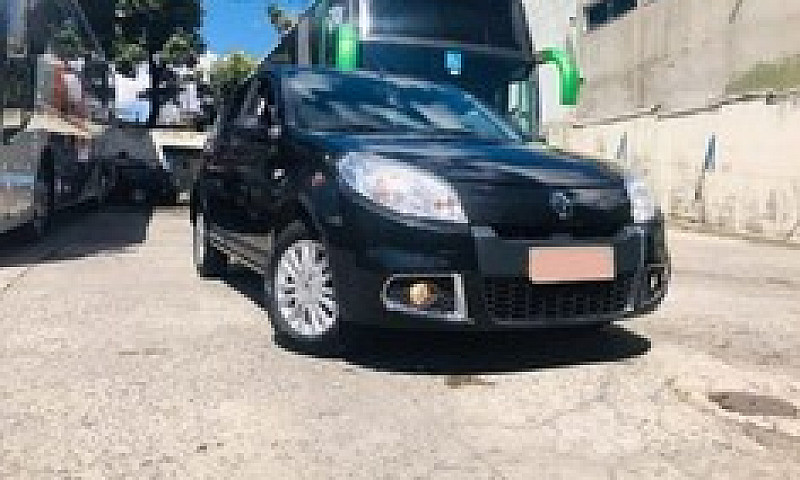 Renault Sandero 1.6 ...