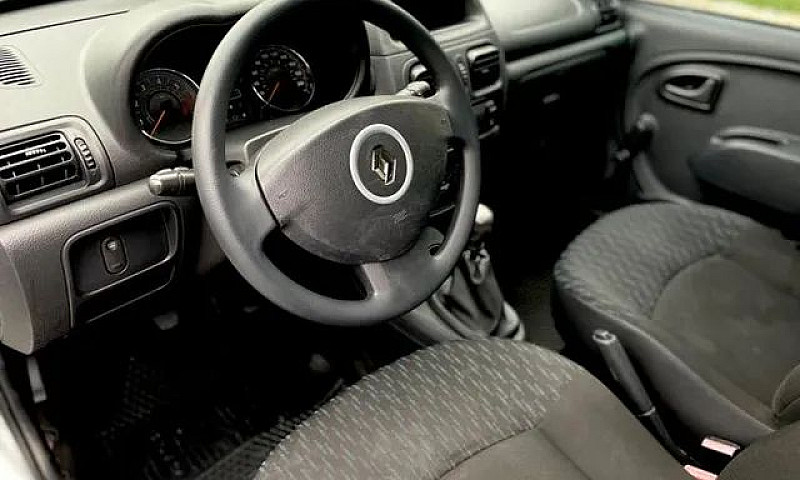 Renault Clio Express...
