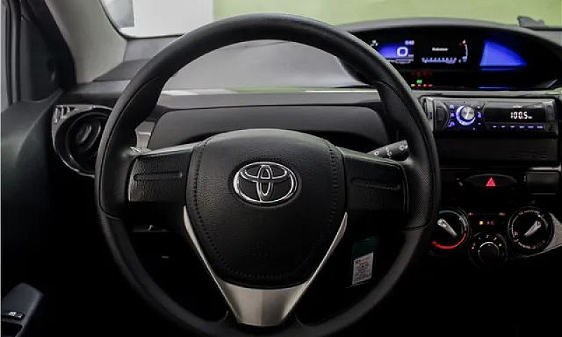 Toyota Etios 2020 1....