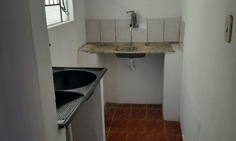 Casa Para Alugar...