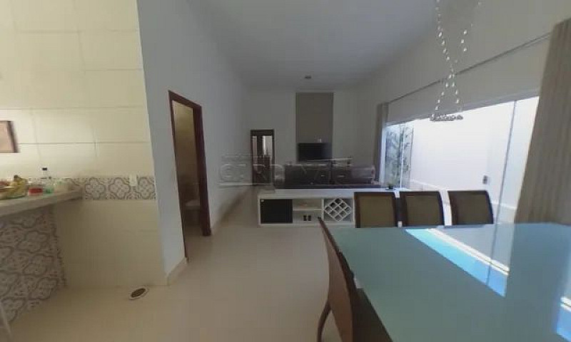 Casa Em Condominio....