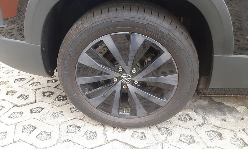 Volkswagen Taos Comf...