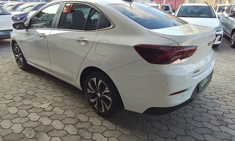 Chevrolet Onix Plus ...