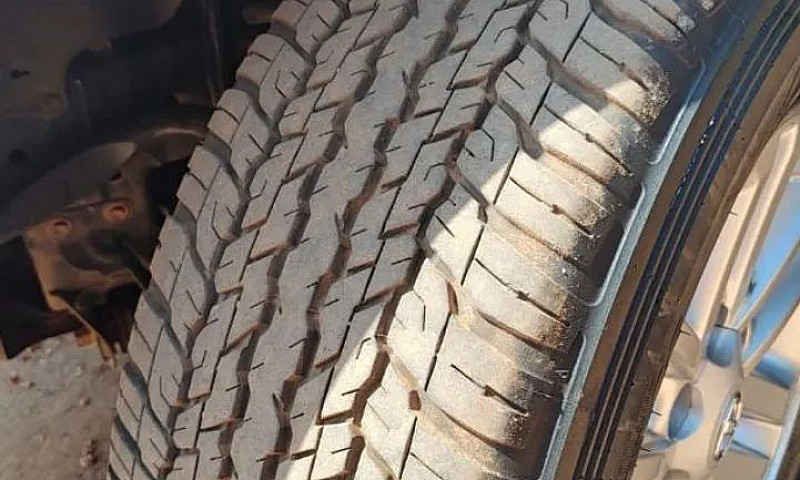 Hilux Srv 3.0 2012 C...