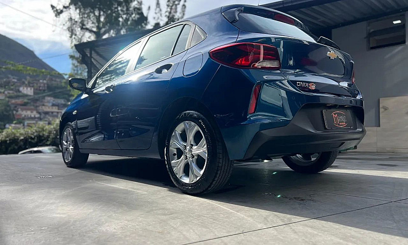 Gm Onix Hatch Ltz 1....