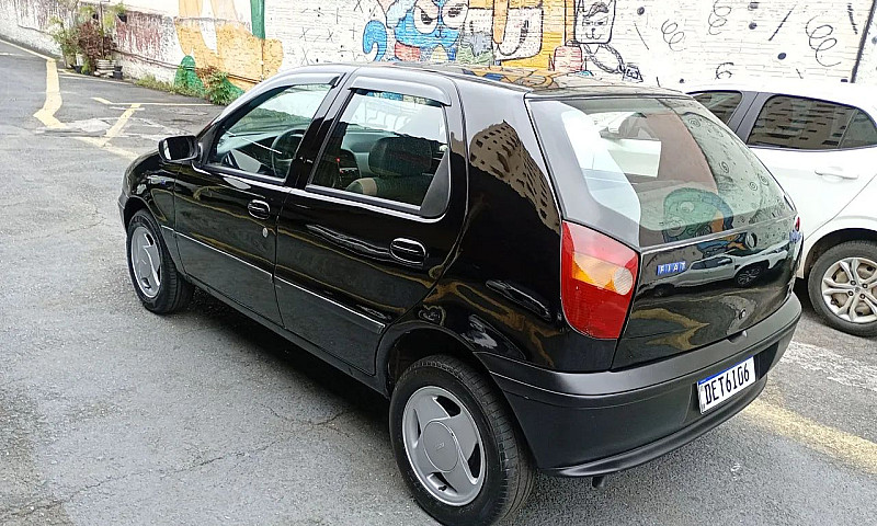 Fiat Palio Young 1.0...