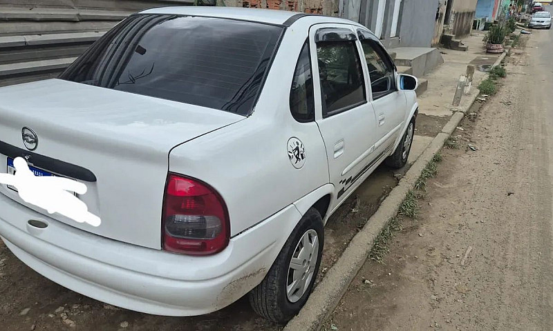 Chevrolet Corsa Seda...
