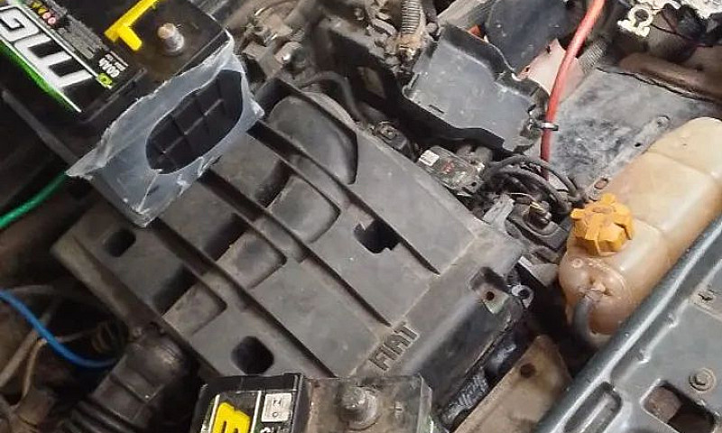 Fiat Strada Working ...
