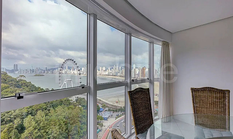 Apartamento Edifício...