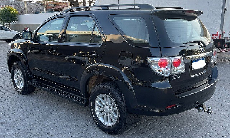 Hilux Sw4 Diesel 7Lu...