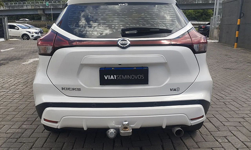 Kicks Exclusive 1.6 ...