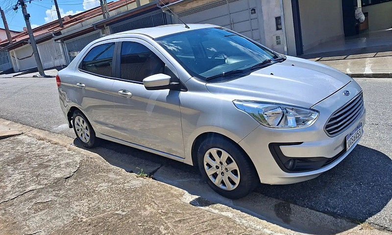 Ford Ka+ Sedan 1.0 T...