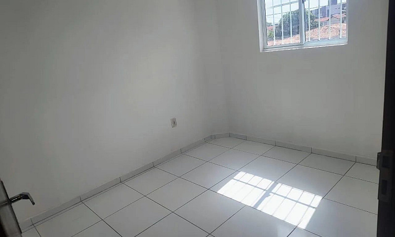 Aluga-Se Apartamento...