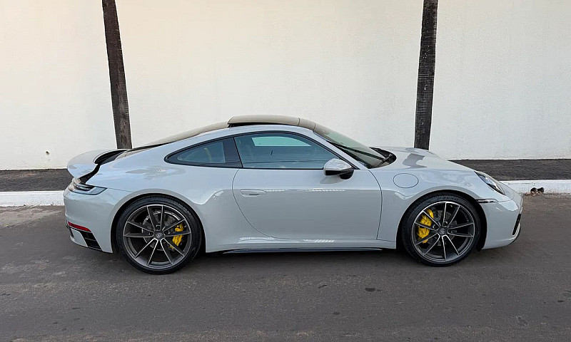 Porsche 911 Carrera ...