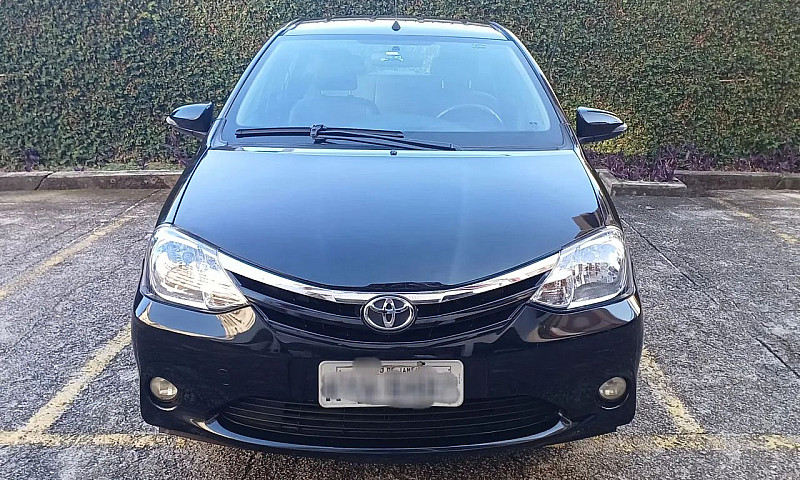 Toyota Etios Xls Sed...