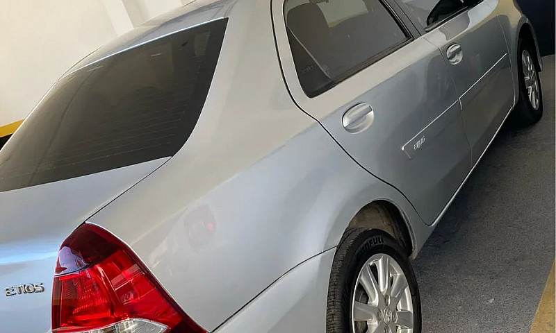 Toyota Etios X Plus ...