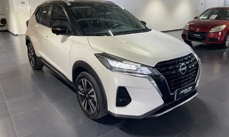 Nissan Kicks Exclusi...
