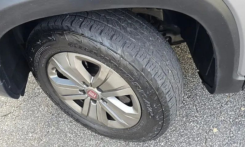 Fiat Toro Freedom 1....
