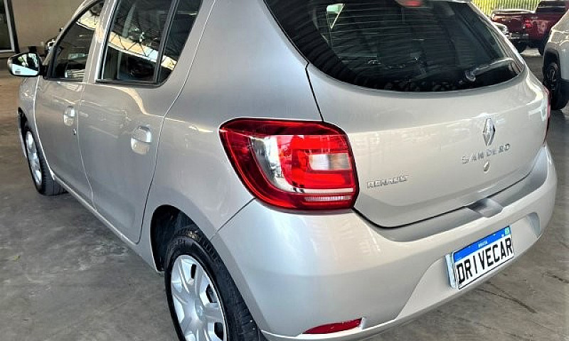Renault Sandero 2016...