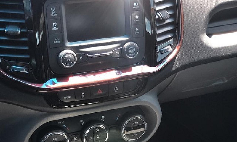 Fiat Toro Freedom Ro...