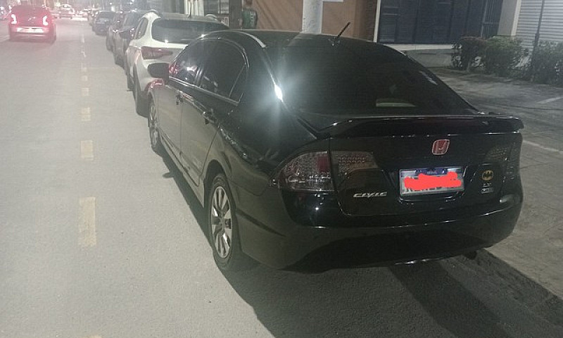Honda Civic 2010...