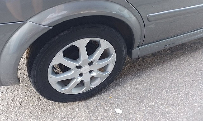 Astra Sedan Advantag...