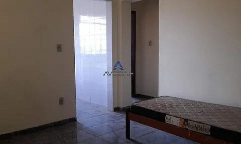 Casa Com 2 Dormitóri...