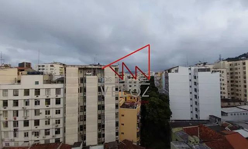 Apartamento-À Venda-...