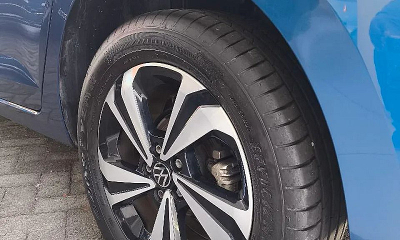 Volkswagen Virtus Co...