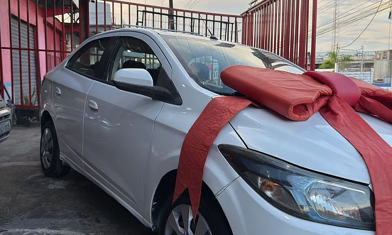 Chev. Prisma Sedã Au...