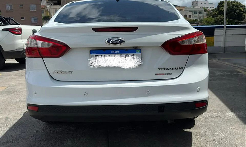 Ford Focus Sed. Ti./...