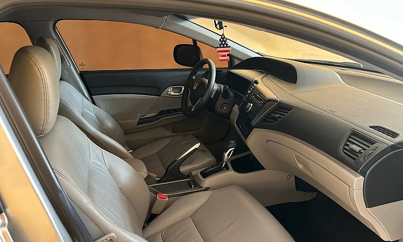 Honda Civic Sedan Lx...