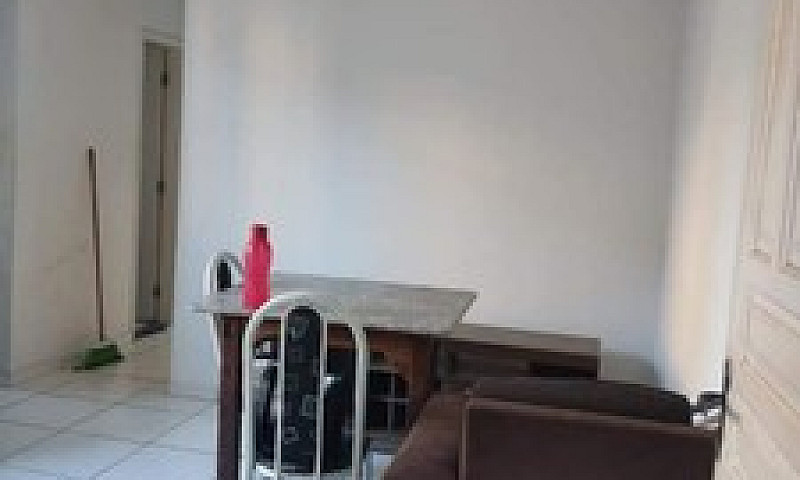 Aluga-Se Apartamento...