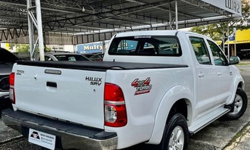 Hilux Srv 2015...