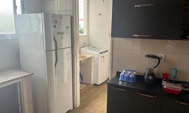 Quarto De República ...