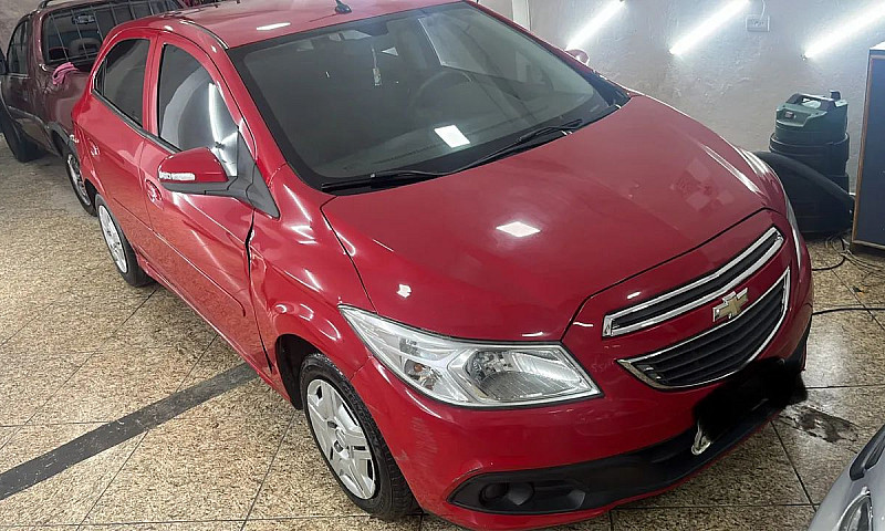 Chevrolet Onix Hatch...