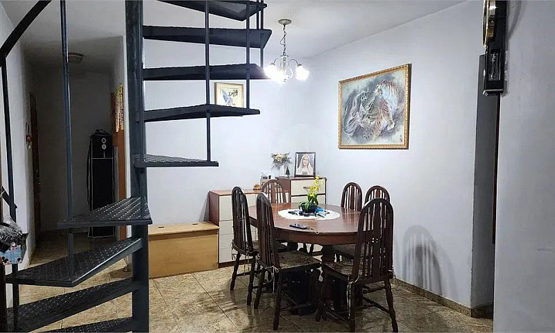 Cobertura Com 2 Quar...