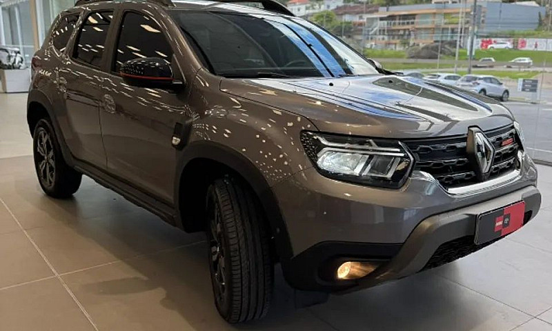 Renault Duster Iconi...