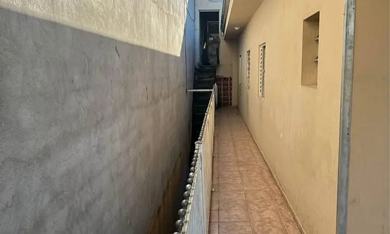 Casa Individual Com ...