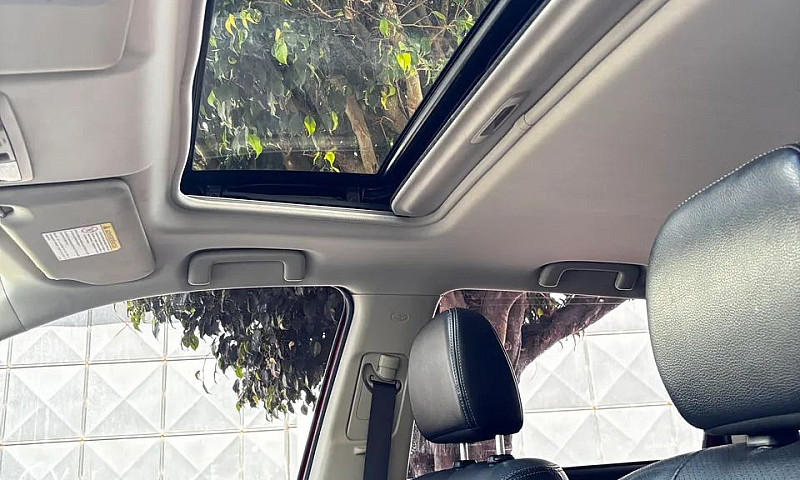 Mitsubishi Outlander...