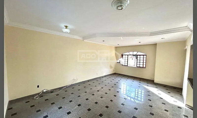 Casa - Jardim Chapad...