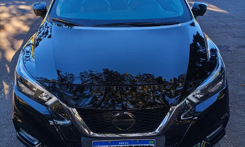 Nissan Versa Exclusi...